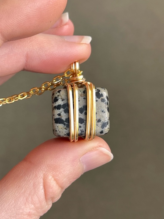 beads&bellbottoms Jewelry - Dalmatian Jasper Square Cut Gold Tone Wire Wrap Necklace Handmade